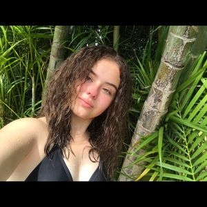 Meet your Posher, Natalie